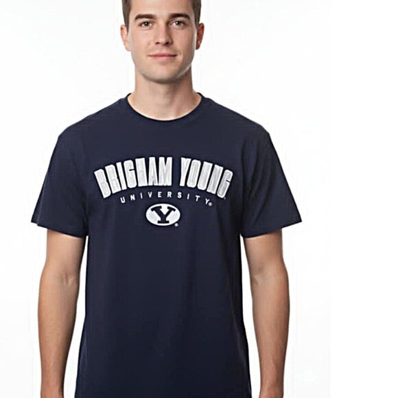 Bringham Young Men's Embroidered Tee Shirt Size Large NWT - Picture 1 of 1